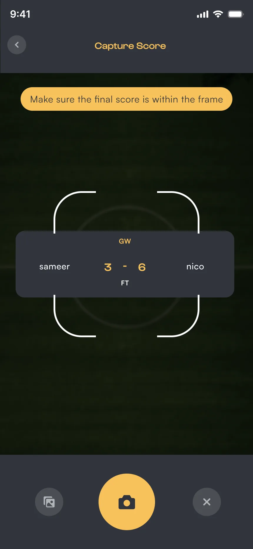 Kickd capture-score screen with a camera viewfinder and OCR reading the final score off the post-match screen